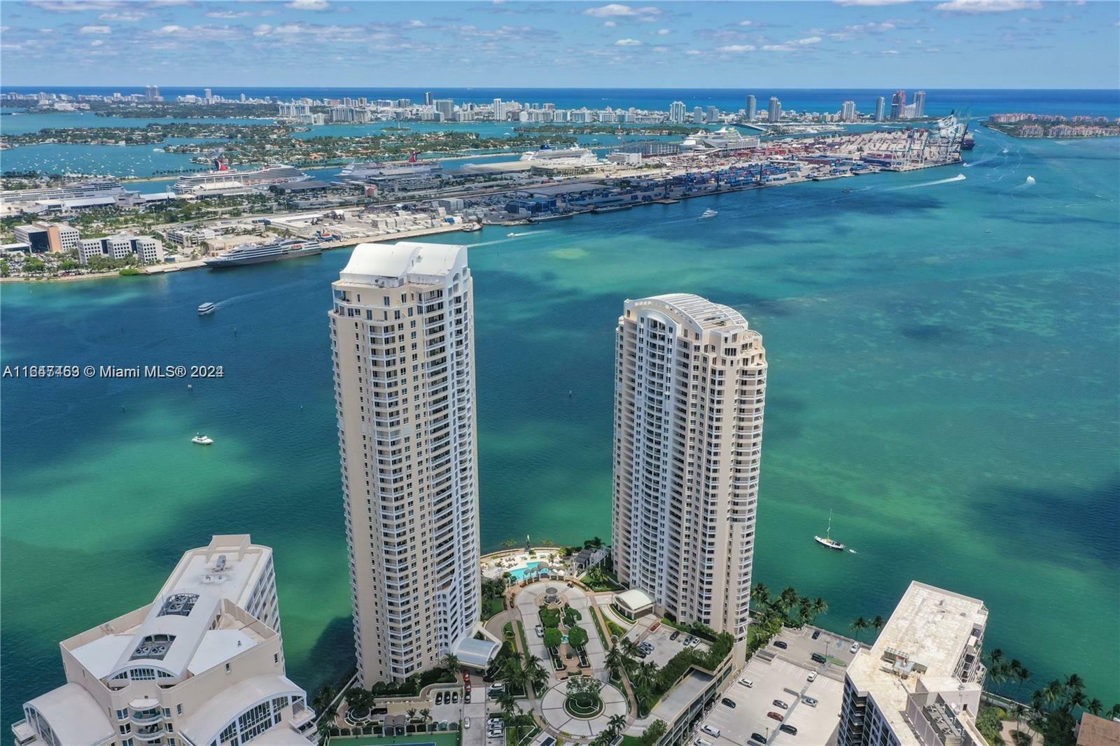 Property Photo:  808 Brickell Key Dr 3105  FL 33131 