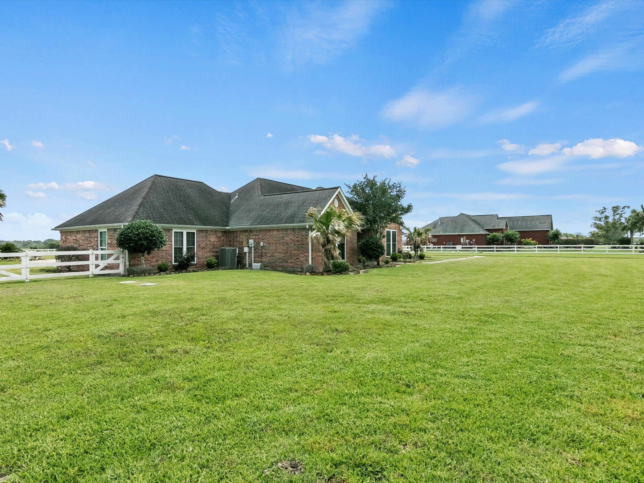 Property Photo:  8275 Anastasia Ave  TX 77705 