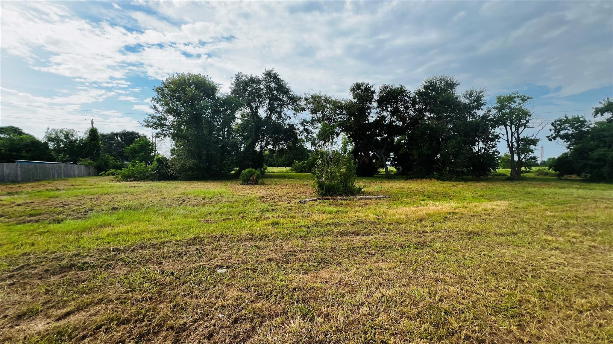 Property Photo: 0 Muriel St Lot 2 TX 77568