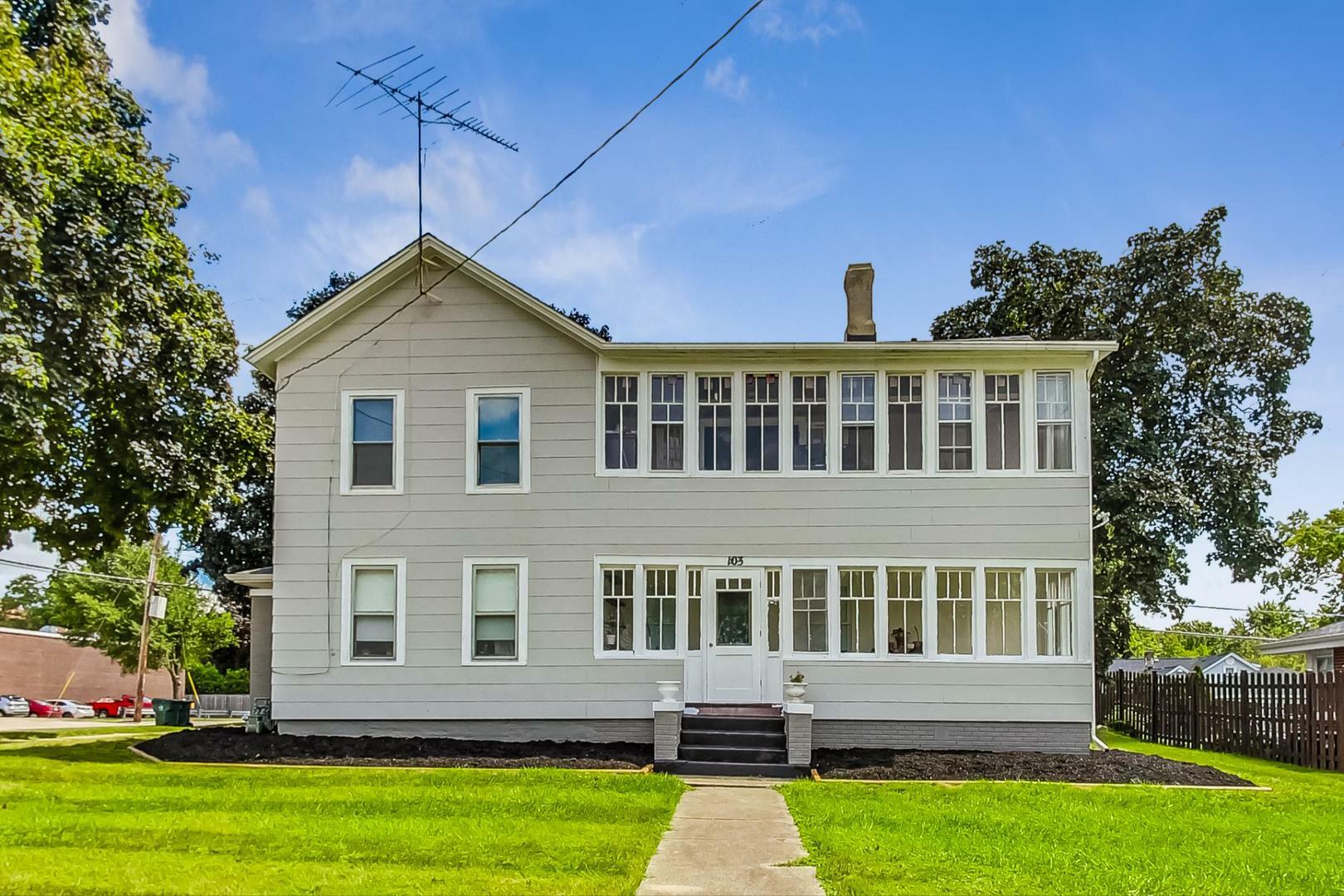 Property Photo:  103 S Plum Grove Road  IL 60067 