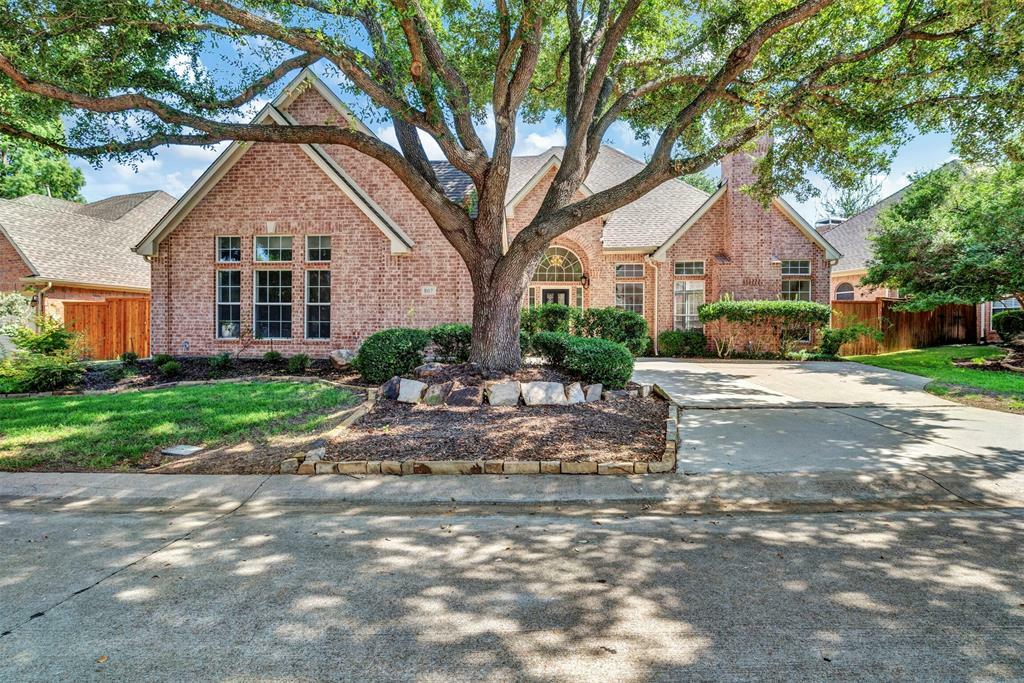 Property Photo: 807 Buckhill Drive TX 75072