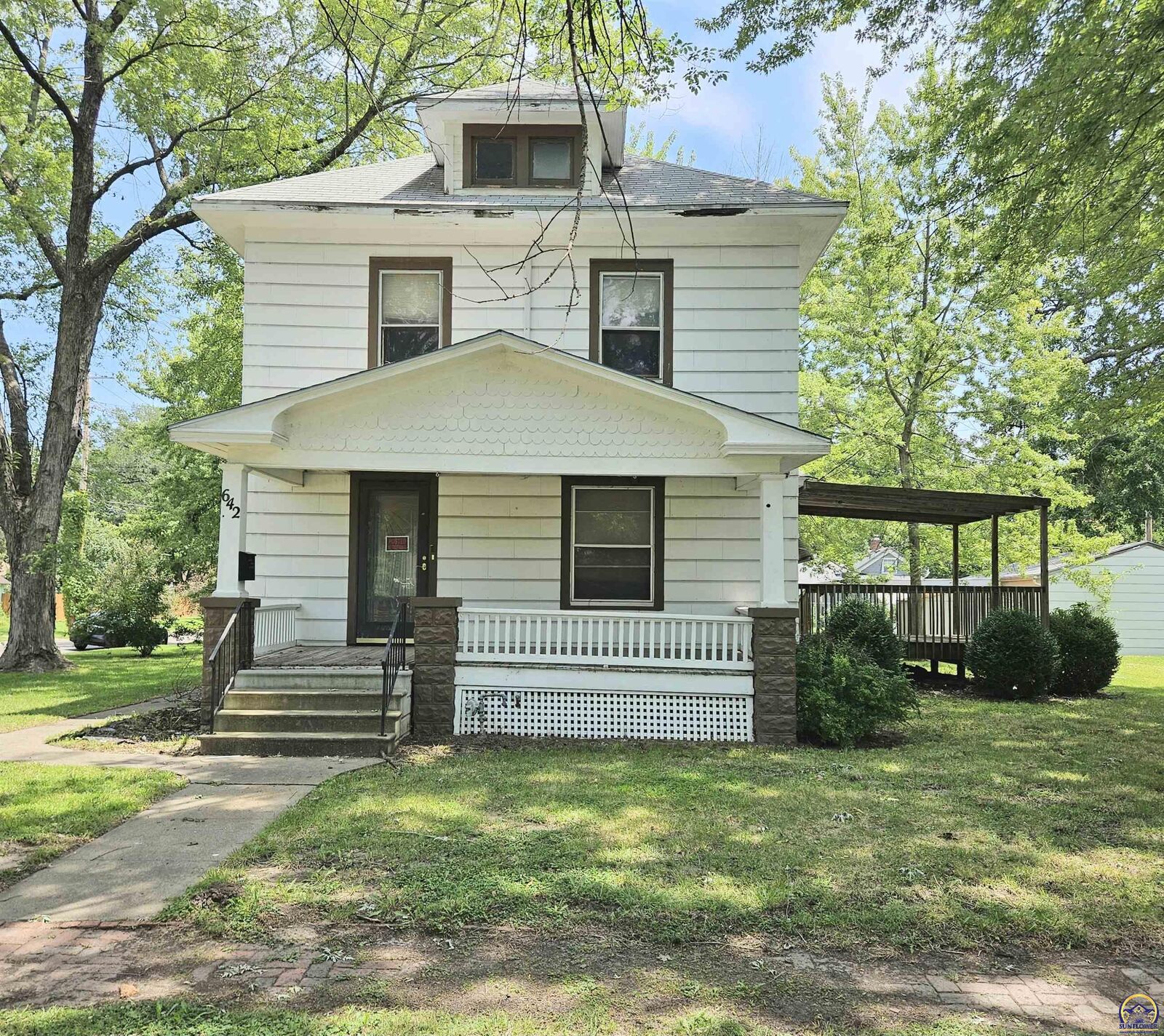 Property Photo: 642 NE Twiss Ave KS 66616