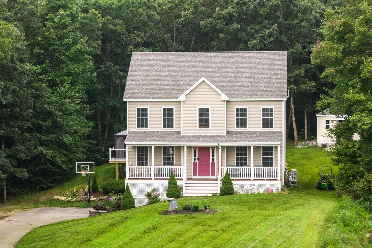 Property Photo:  18 Rocky Hill Road  NH 03290 