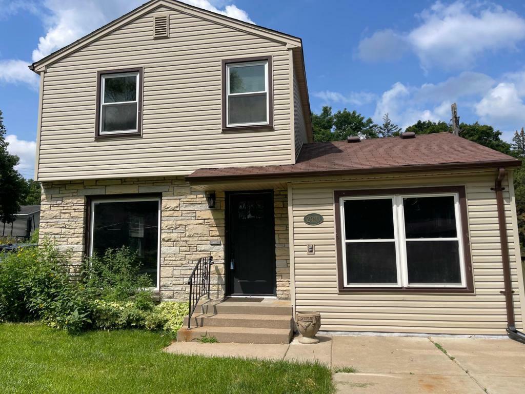 Property Photo:  2910 Vernon Avenue S  MN 55416 