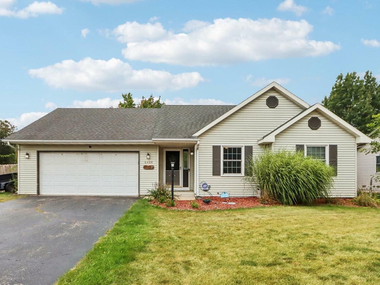 Property Photo:  2426 Antler Drive  WI 53548 