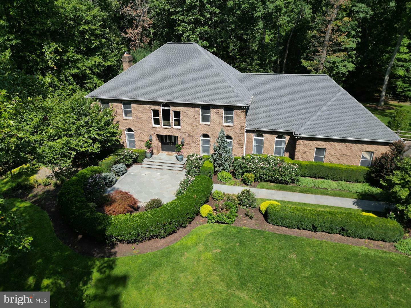 Property Photo:  18 Sleepy Hollow La  NJ 08550 