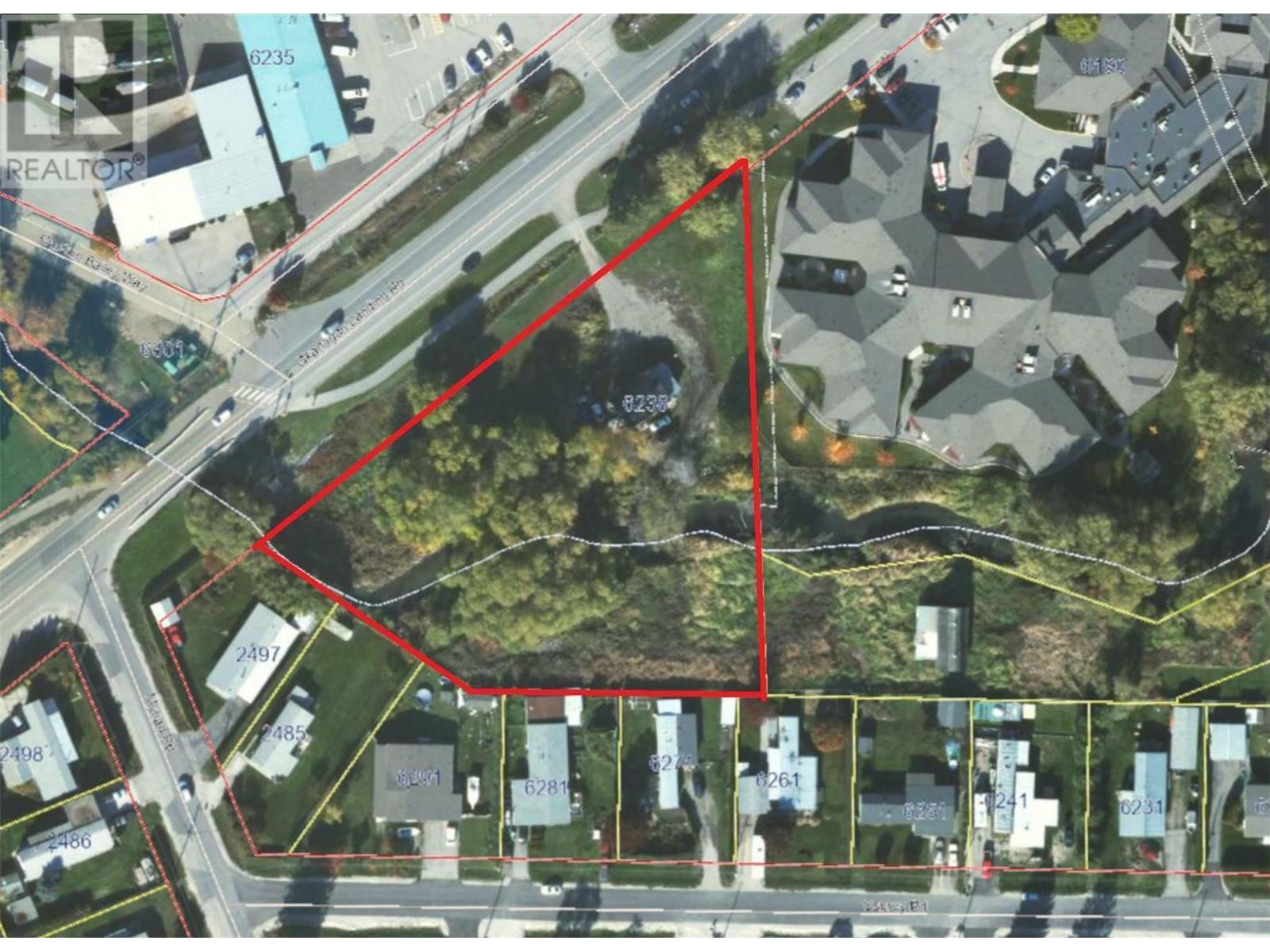 Photo de la propriété:  6238 Okanagan Landing Road  BC V1H 1M5 