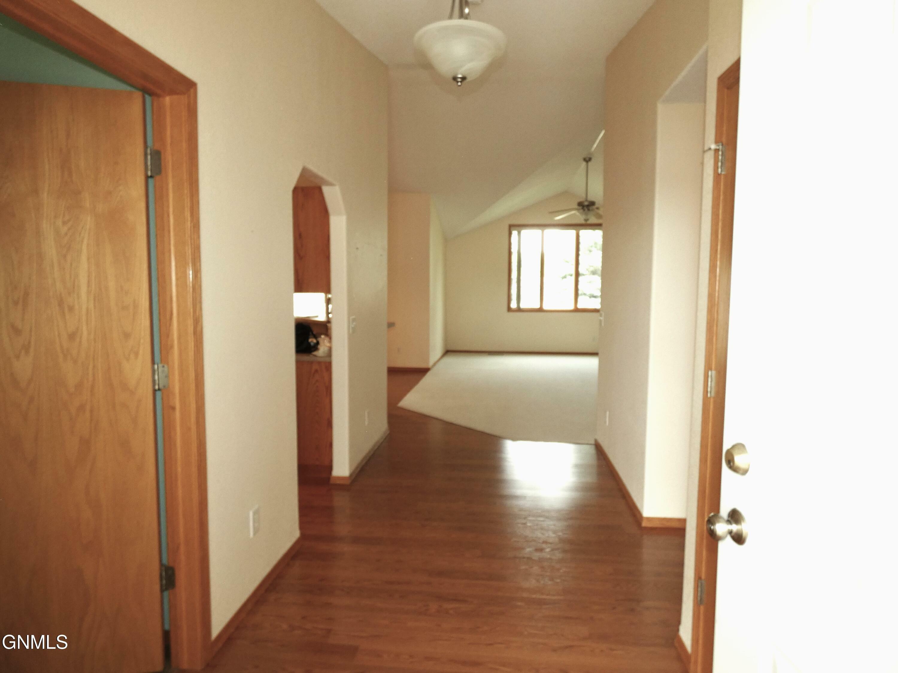 Property Photo:  1206 33 Street  ND 58501 