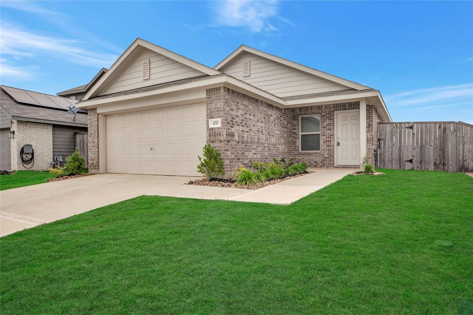 Property Photo: 451 Jewett Meadow Drive TX 77354