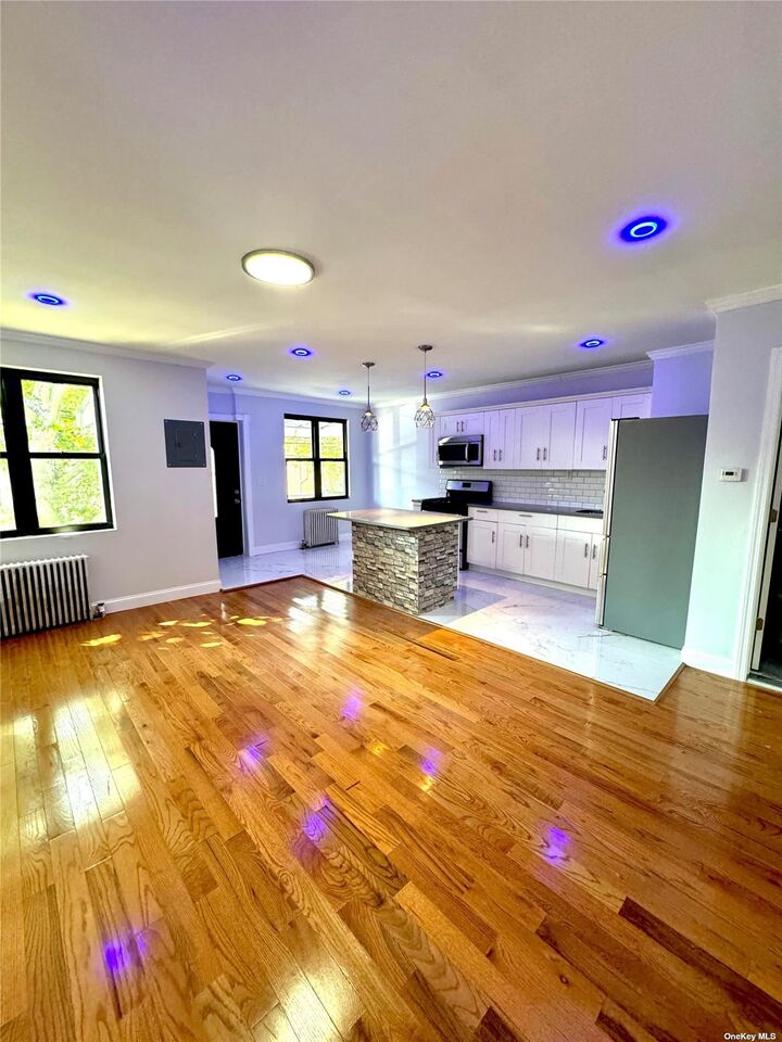 987 Pierce Avenue  Bronx NY 10462 photo