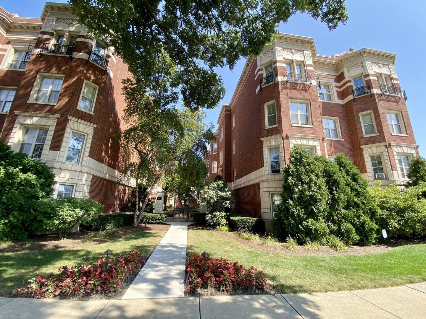 Property Photo:  432 S Euclid Avenue 2E  IL 60302 