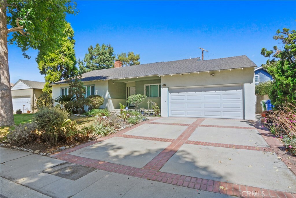 Property Photo:  7824 Henefer Avenue  CA 90045 