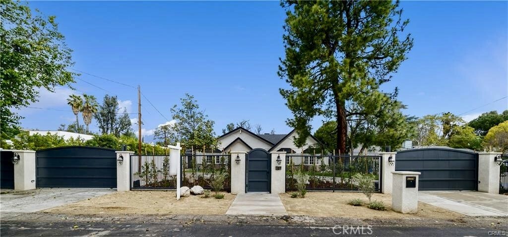 23121 Califa Street  Woodland Hills CA 91367 photo