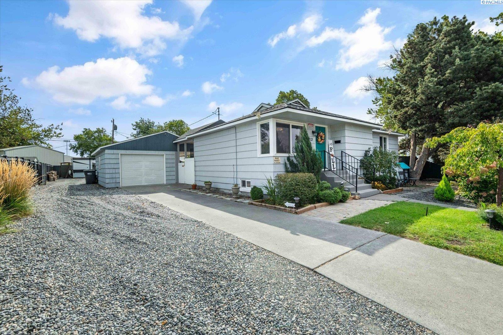 Property Photo:  713 S Garfield St  WA 99336 