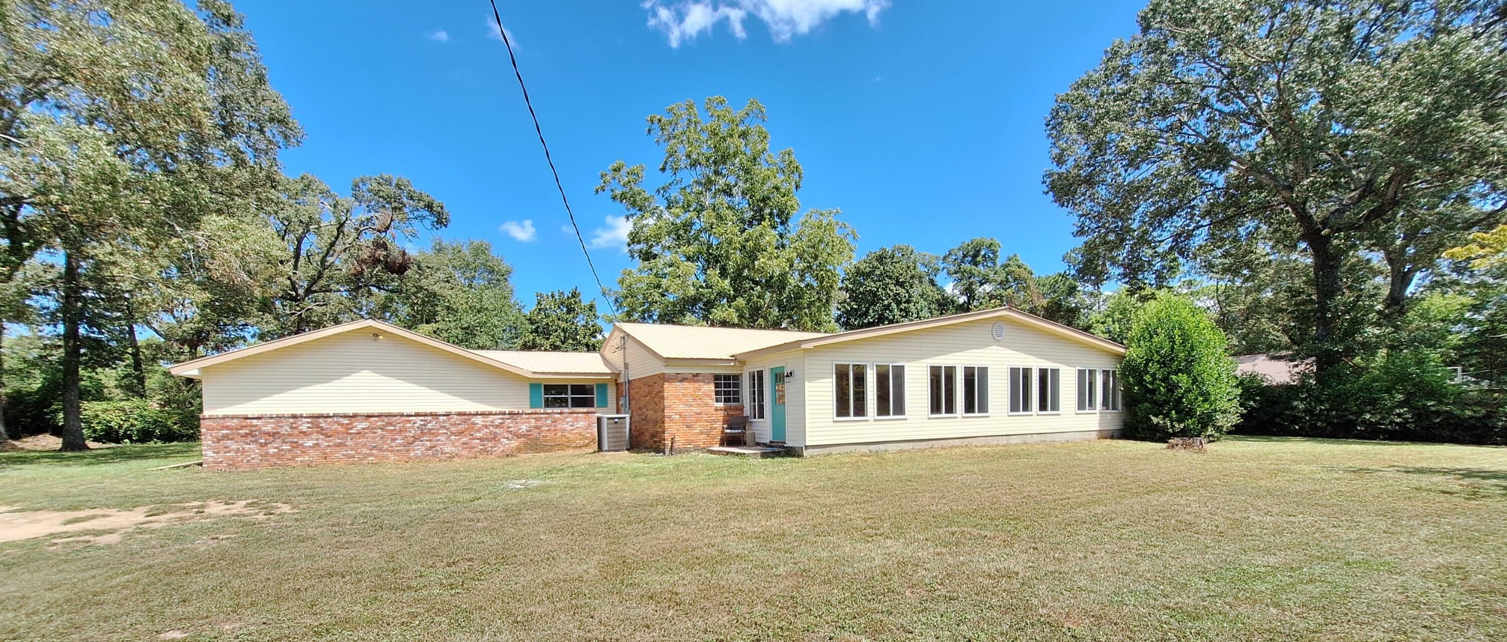 Property Photo:  131 Phillips Drive  FL 32536 