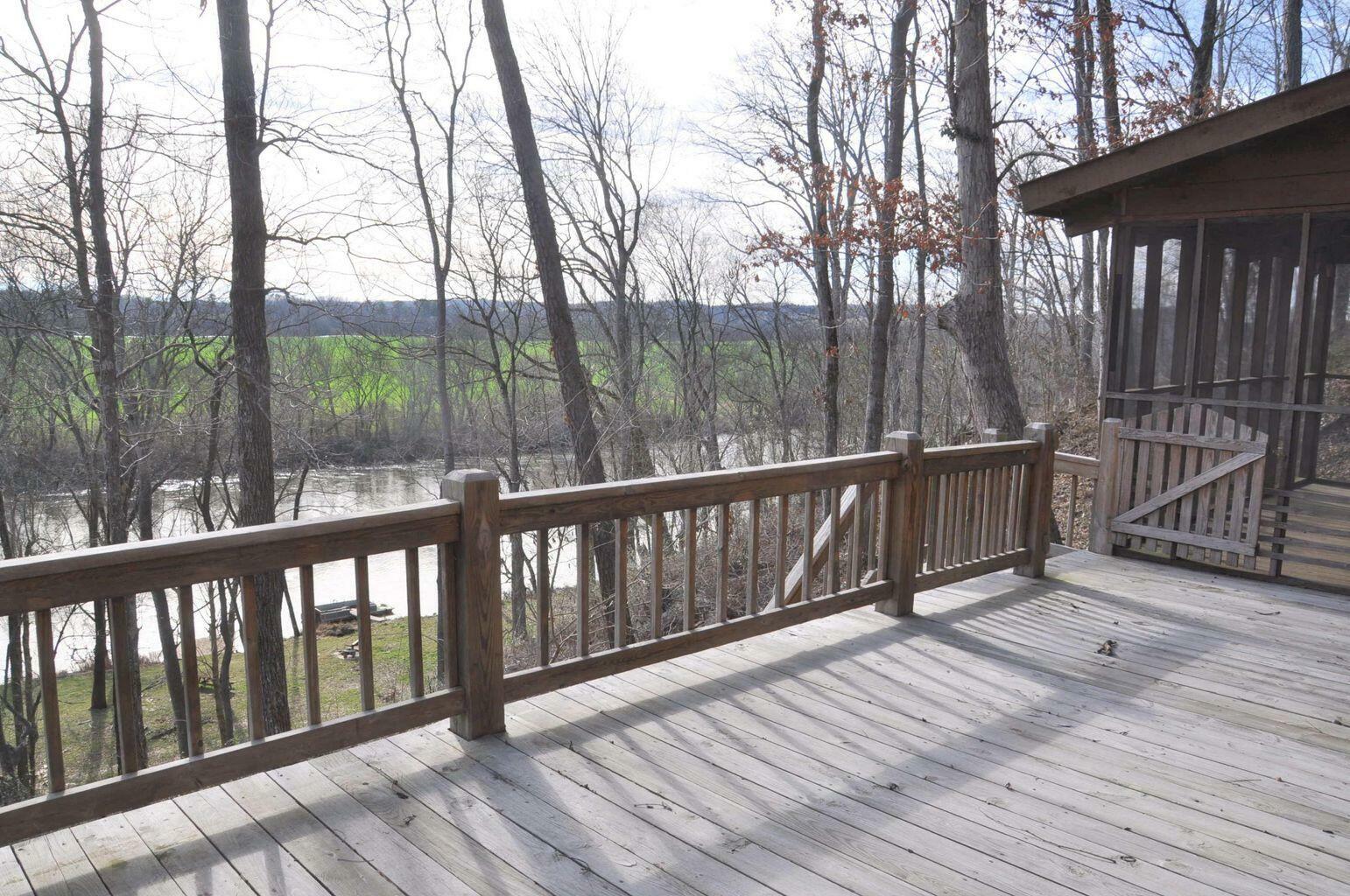 Property Photo:  370 River Run Road  TN 37309 