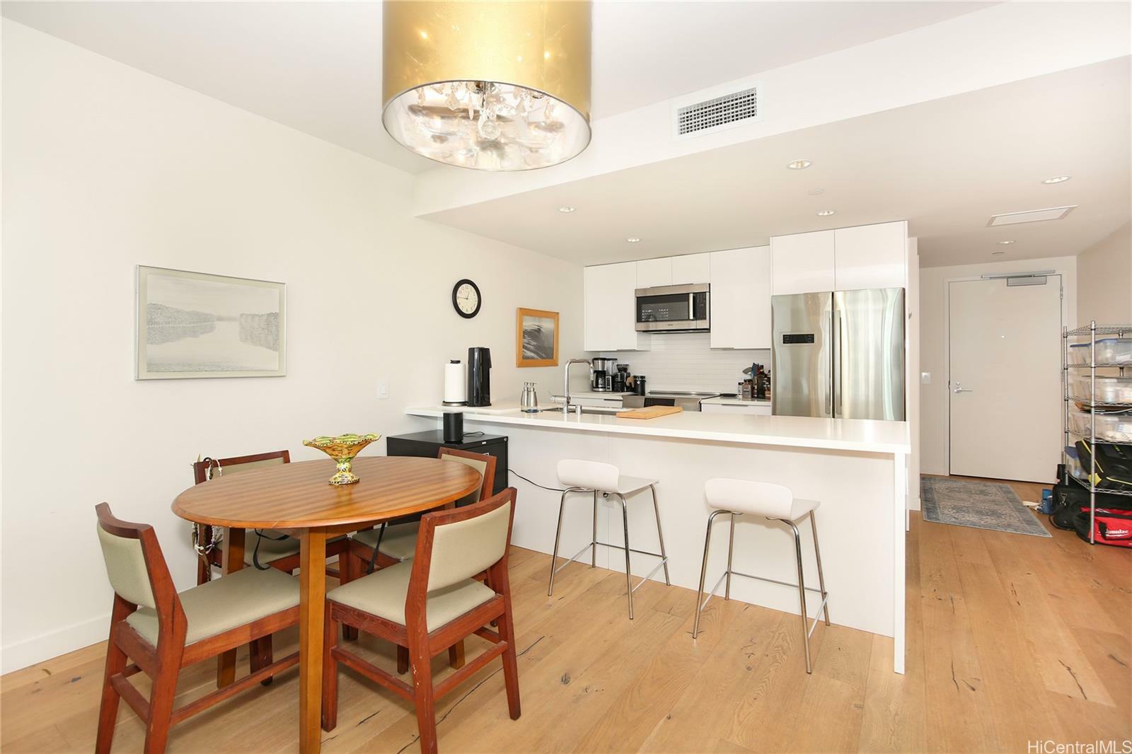 Property Photo:  1001 Queen Street 1903  HI 96814 