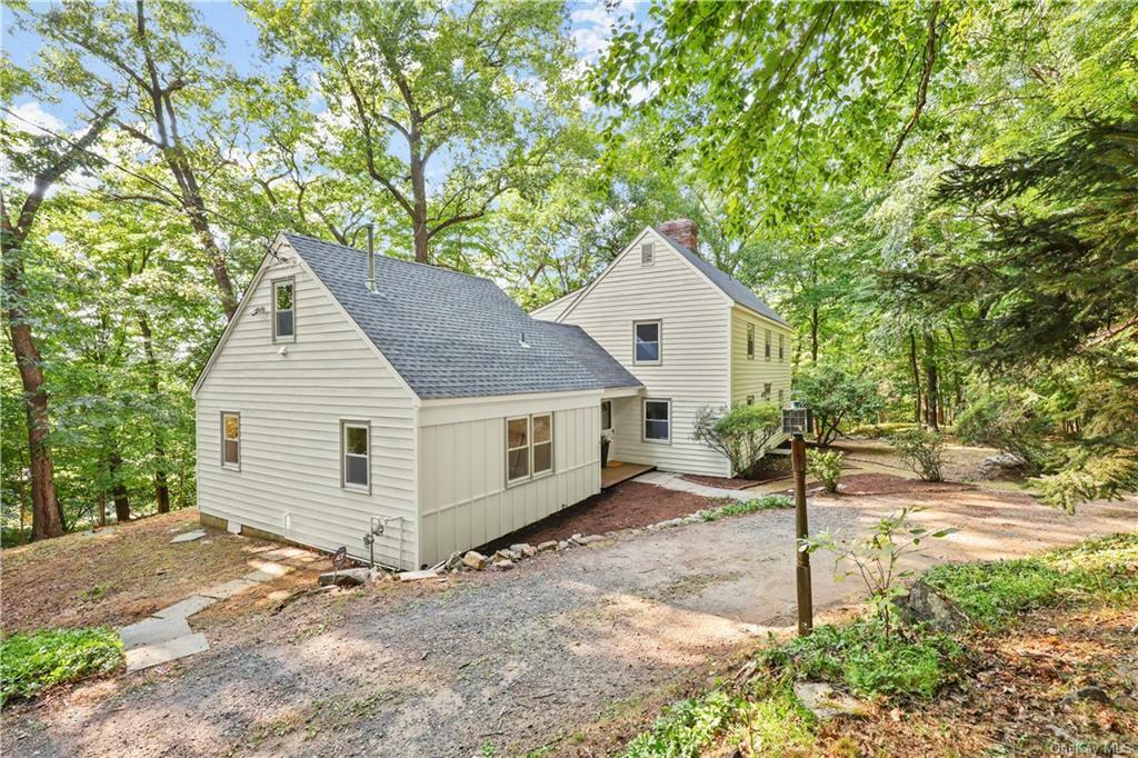 Property Photo:  32 Round Hill Drive  NY 10510 