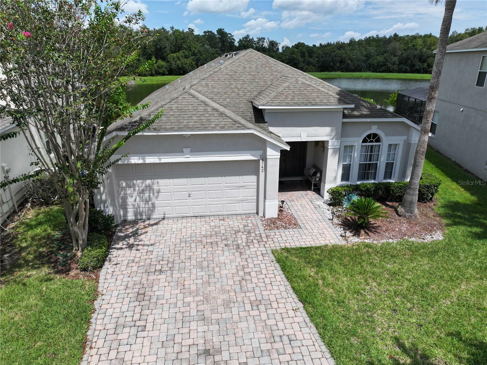 Property Photo:  4742 Cumbrian Lakes Drive  FL 34746 