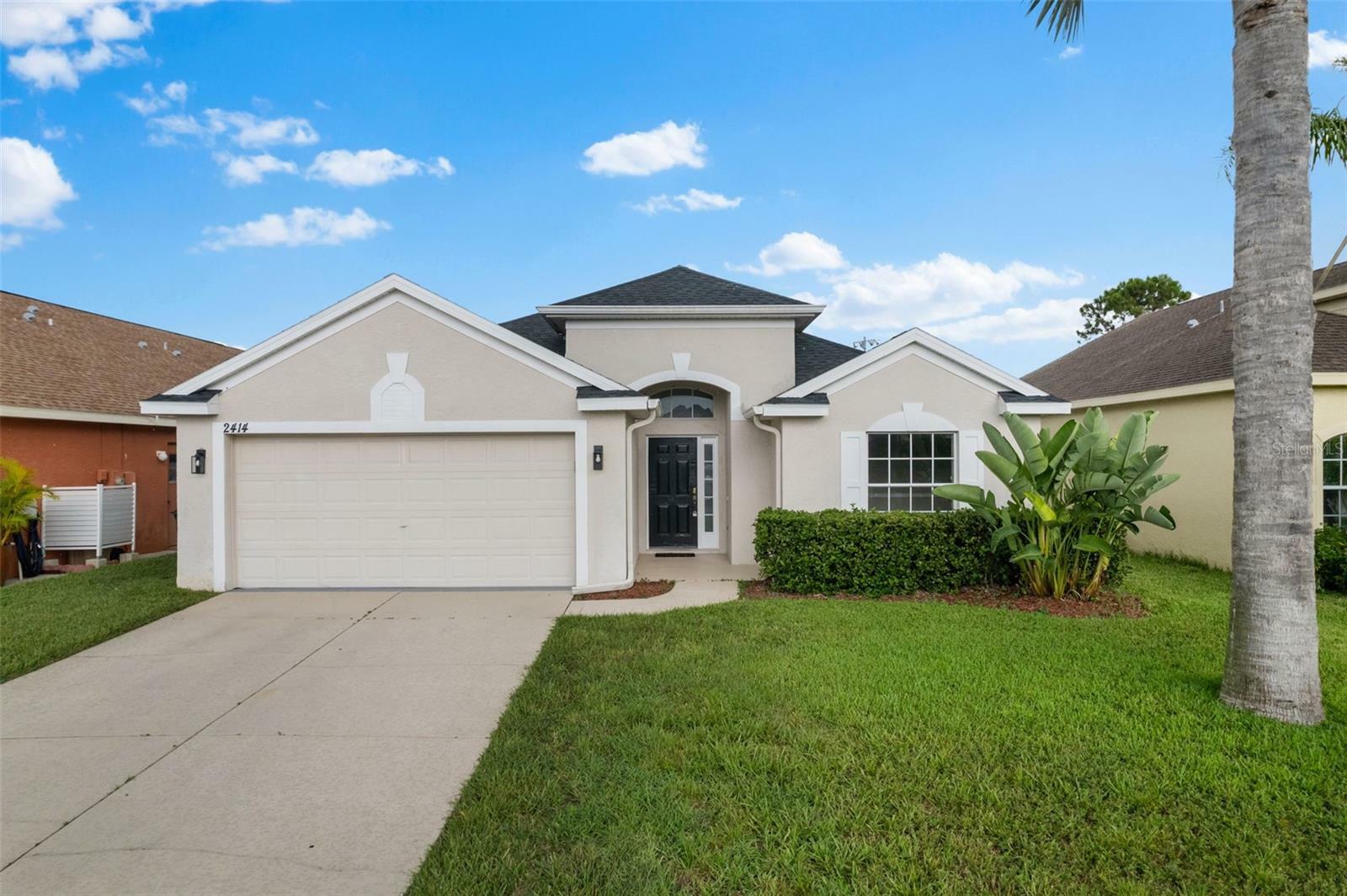 Property Photo:  2414 Indian Key Drive  FL 34691 