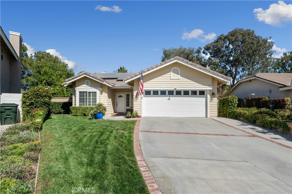 Property Photo:  27221 Waterford Drive  CA 91354 