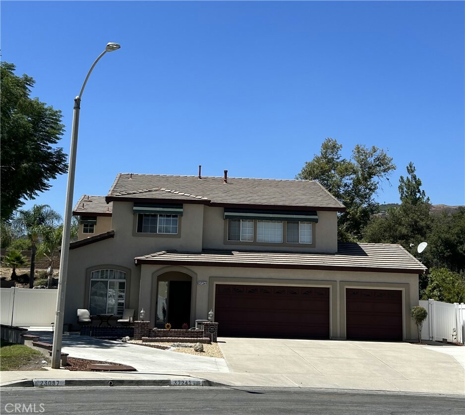 Property Photo:  37241 Floral Creek Circle  CA 92562 