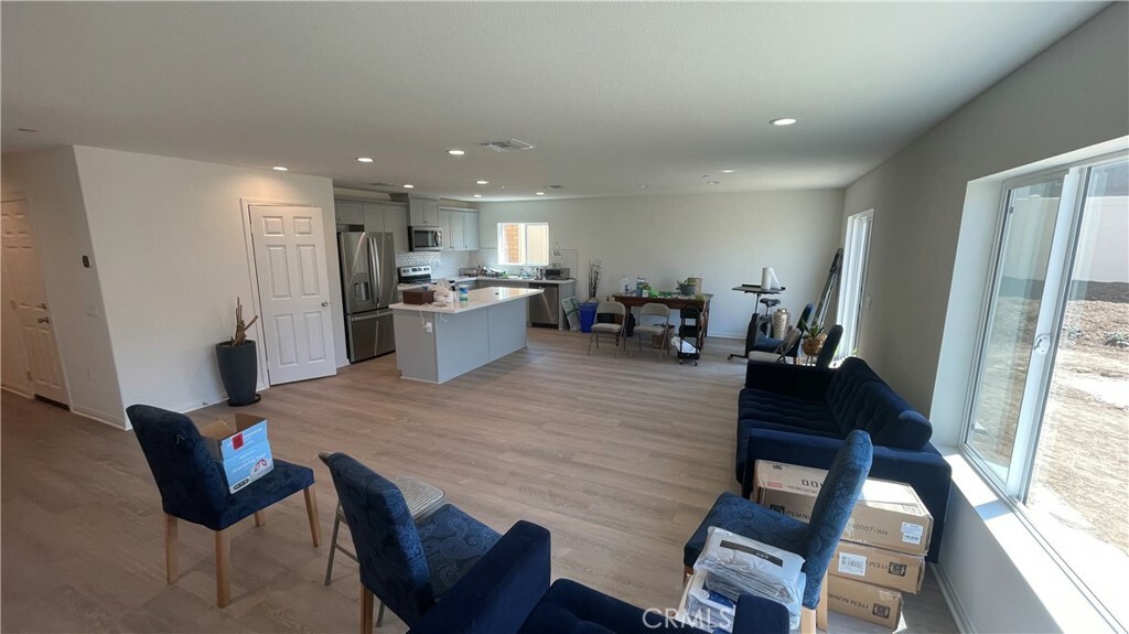 Property Photo:  2417 Ellendale Drive  CA 92507 