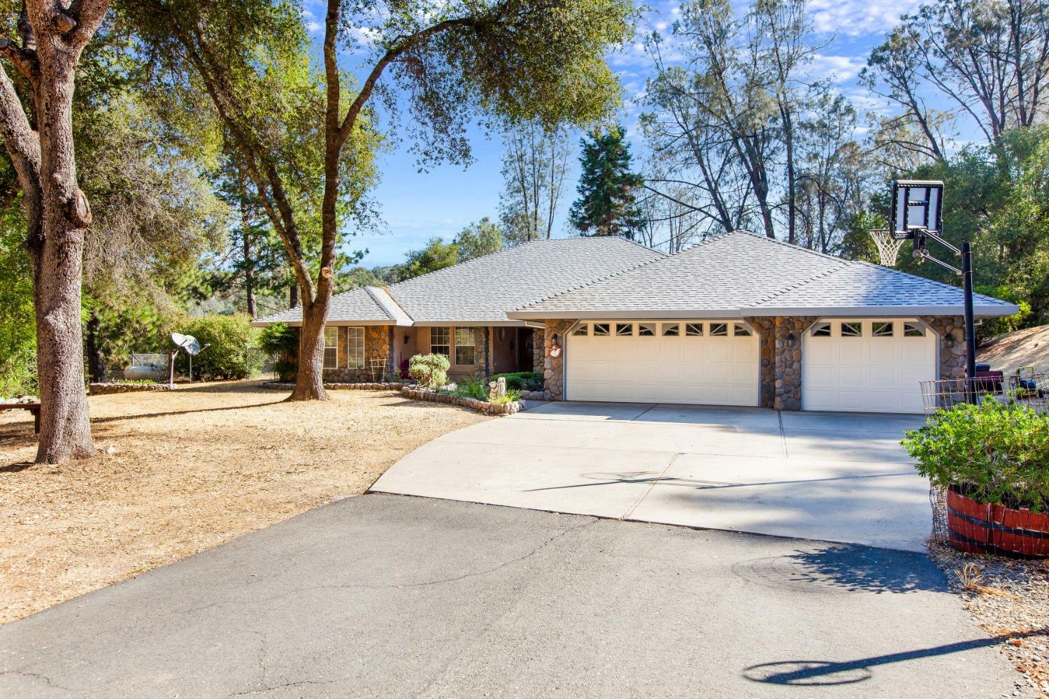 Property Photo:  5966 Oak Ridge Circle  CA 95623 