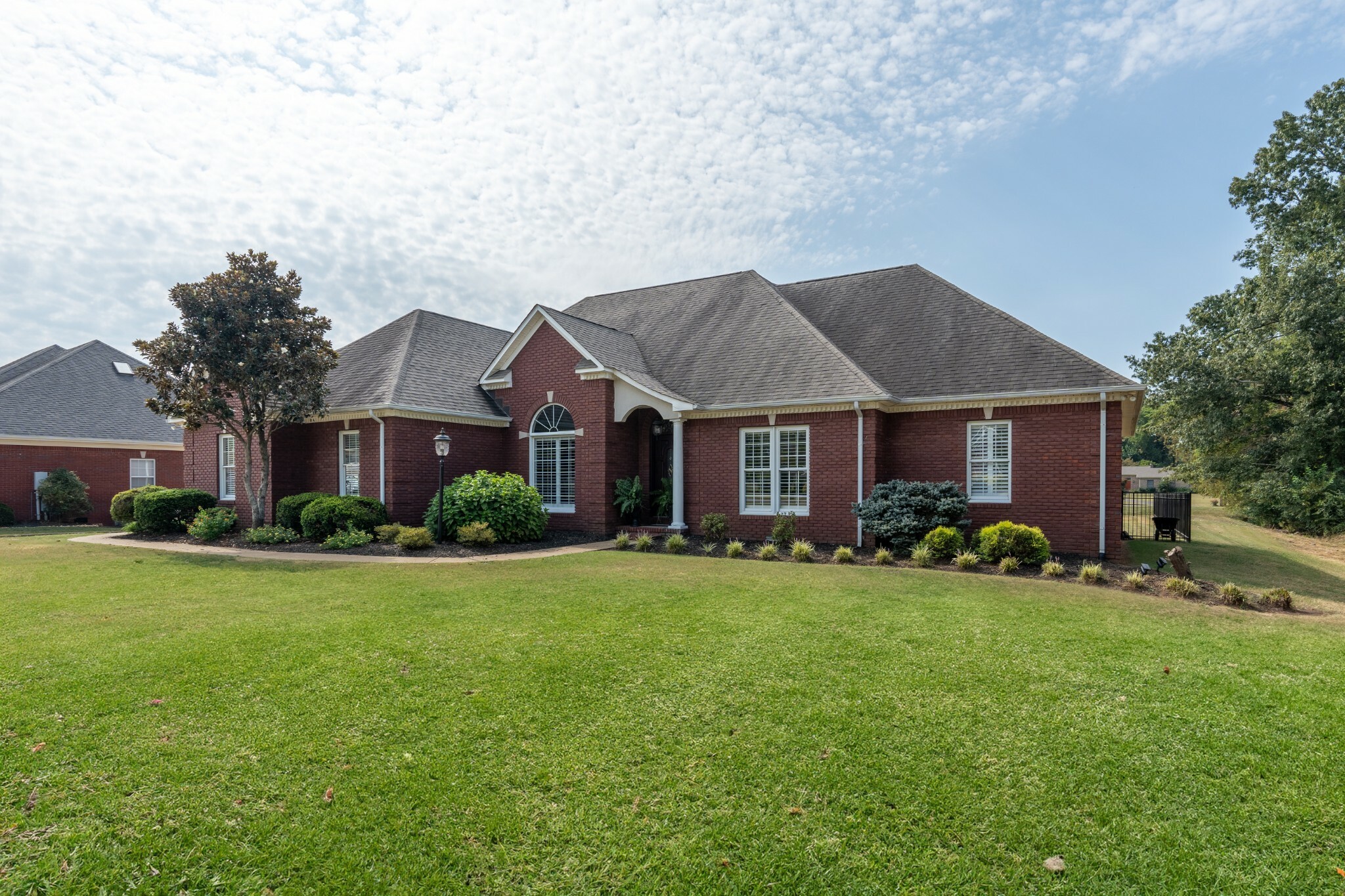 Property Photo:  815 Douglas Dr  TN 38464 