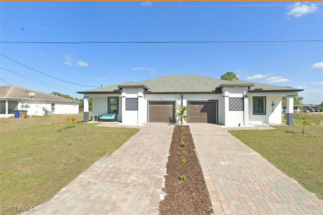 Property Photo:  129-131 Ivan Avenue S  FL 33973 