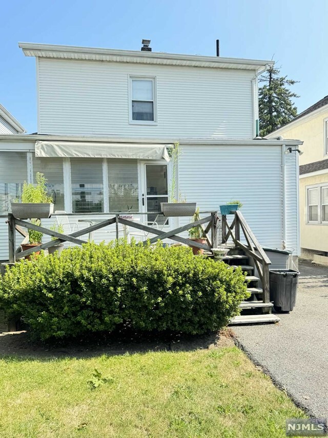 Property Photo:  464 Lawton Avenue  NJ 07657 