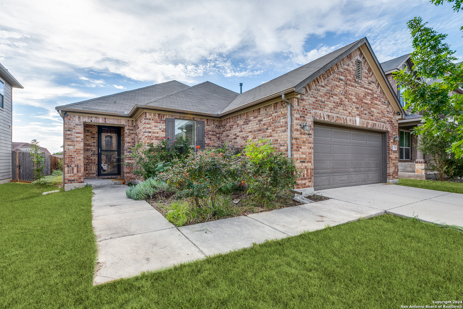 Property Photo:  7539 Copper Cv  TX 78109 