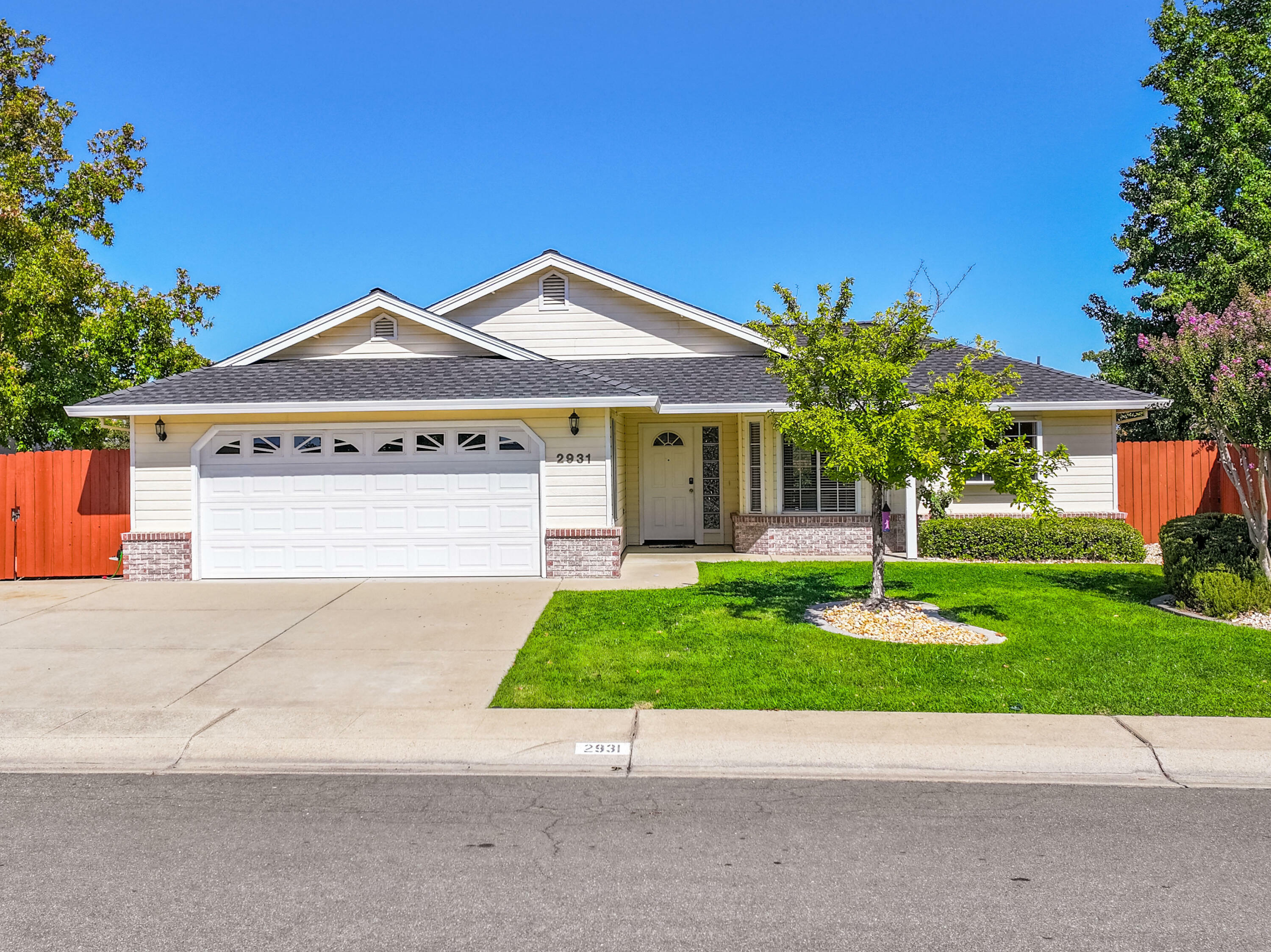 Property Photo:  2931 Starburst Drive  CA 96001 