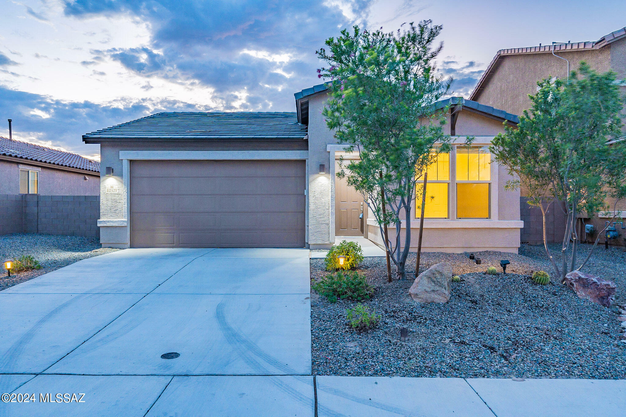 Property Photo:  12321 N Sanderlin Drive  AZ 85653 