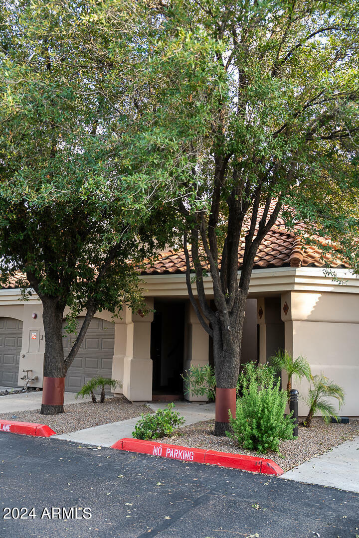 Property Photo:  8653 E Royal Palm Road Road 2014  AZ 85258 