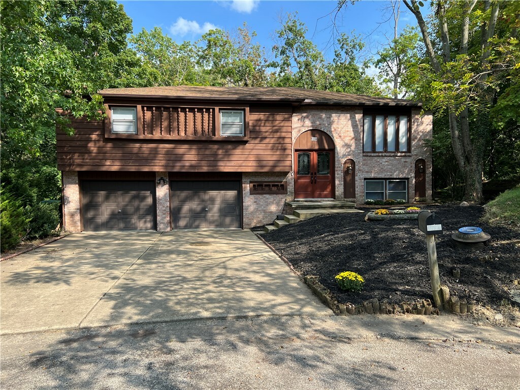 Property Photo:  1110 Nottingham Court  IL 62549 