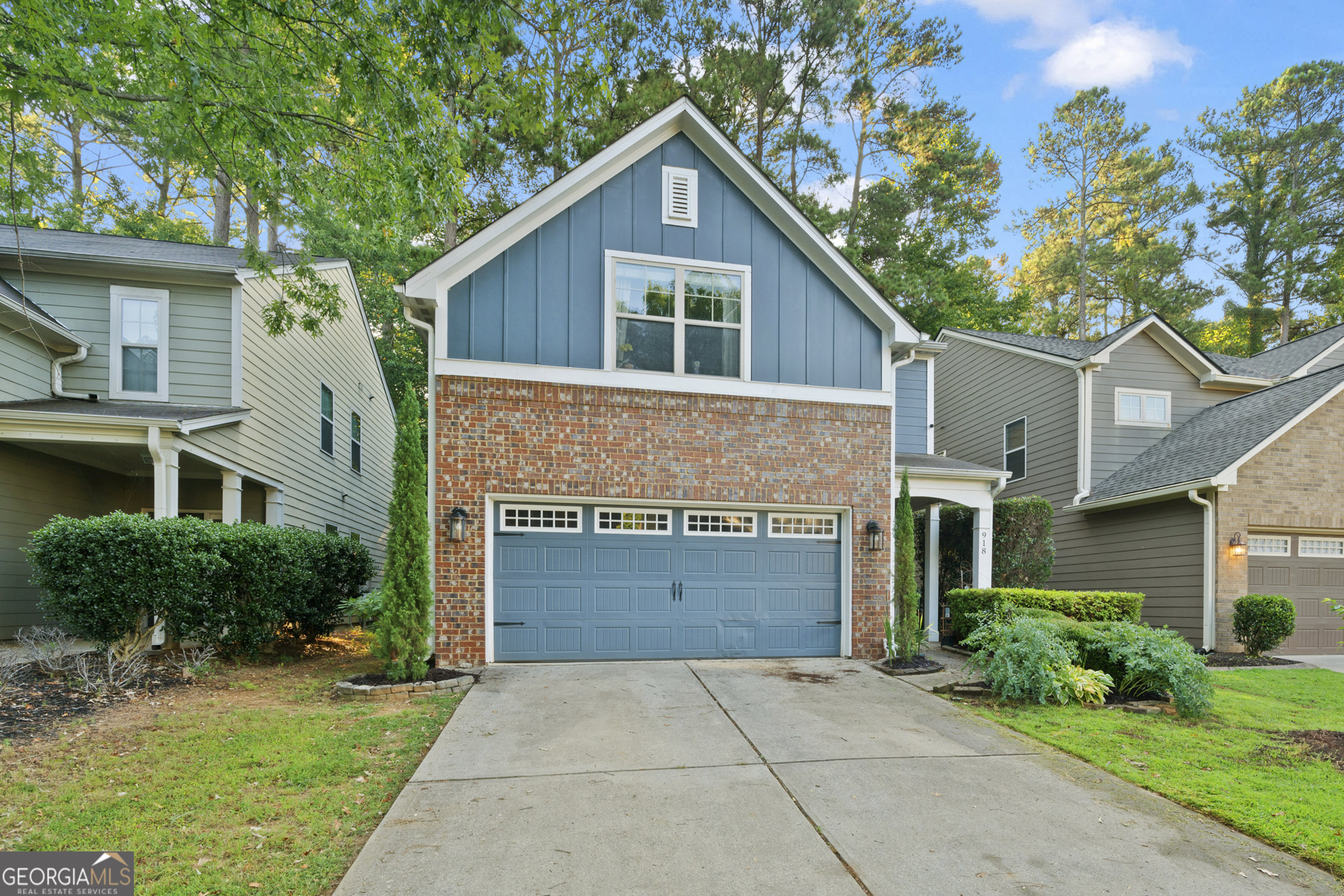 Property Photo:  918 Silver Lake Drive  GA 30102 