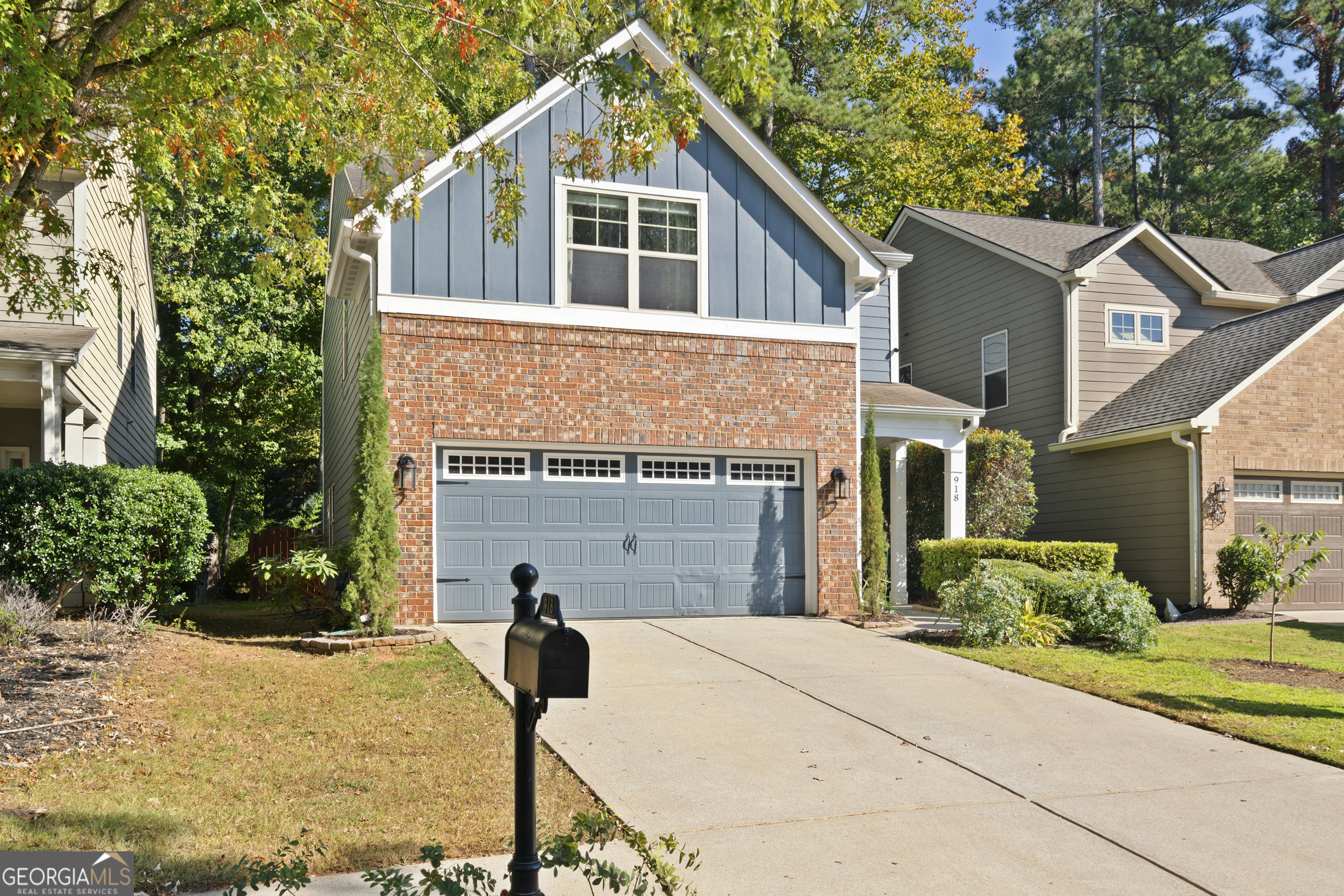 Property Photo:  918 Silver Lake Drive  GA 30102 