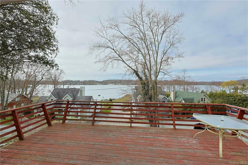 Property Photo:  58 Vails Lake Shore Drive  NY 10509 