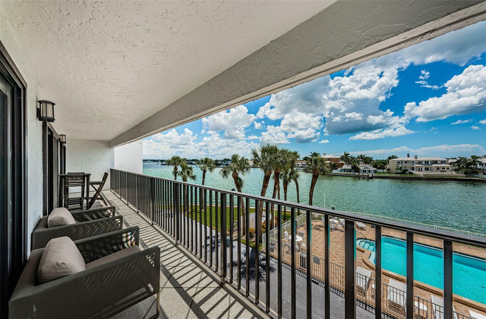 Property Photo:  240 Sand Key Estates Drive 225  FL 33767 