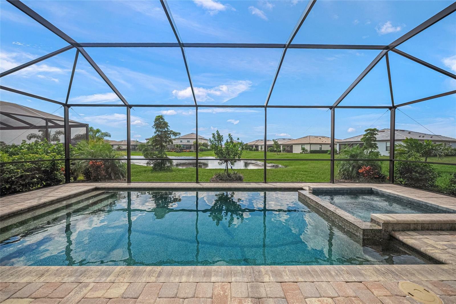 Property Photo:  5121 Marina Basin Court  FL 34211 