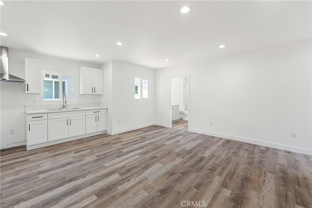 Property Photo:  6290 California Avenue C  CA 90805 