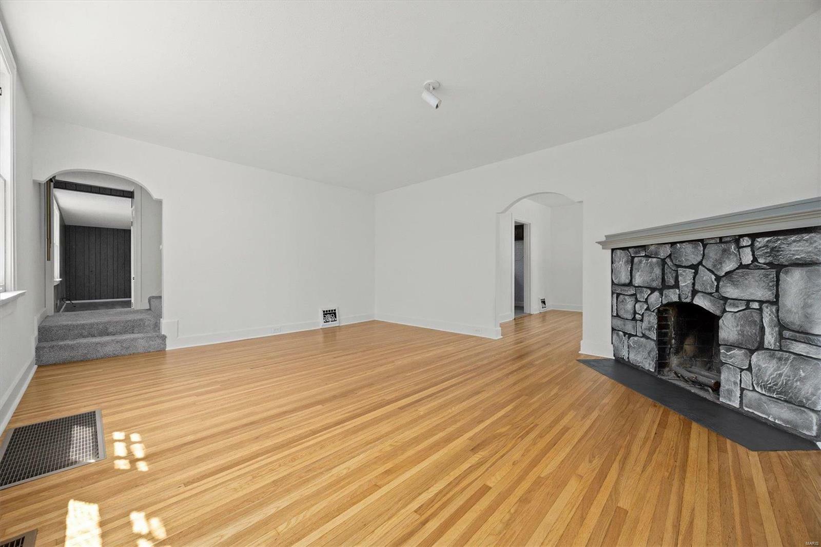 Property Photo:  217 S Missouri Avenue  IL 62220 