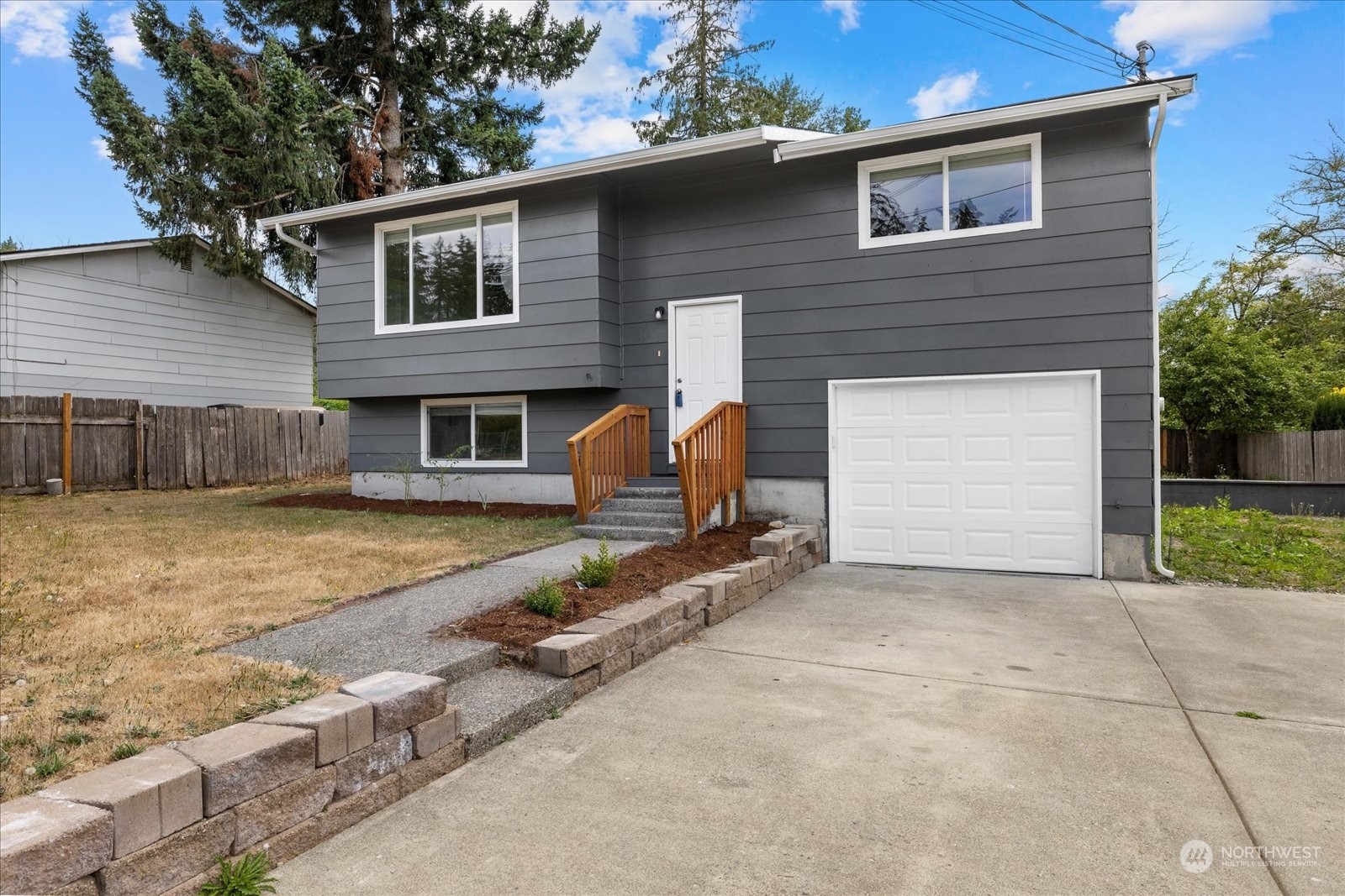 Property Photo:  510 E 86th Street  WA 98445 