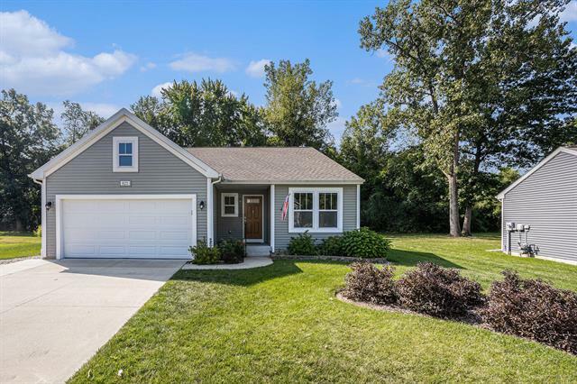 Property Photo:  623 Oklahoma Drive  MI 49093 