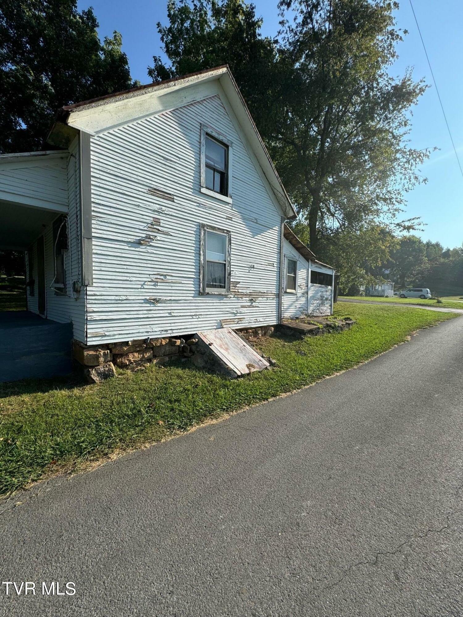 Property Photo:  100 Basin Road  TN 37643 