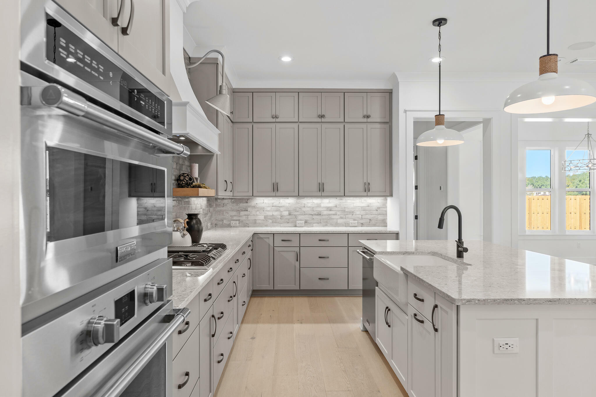Property Photo: 1447 Addie Drive FL 32578