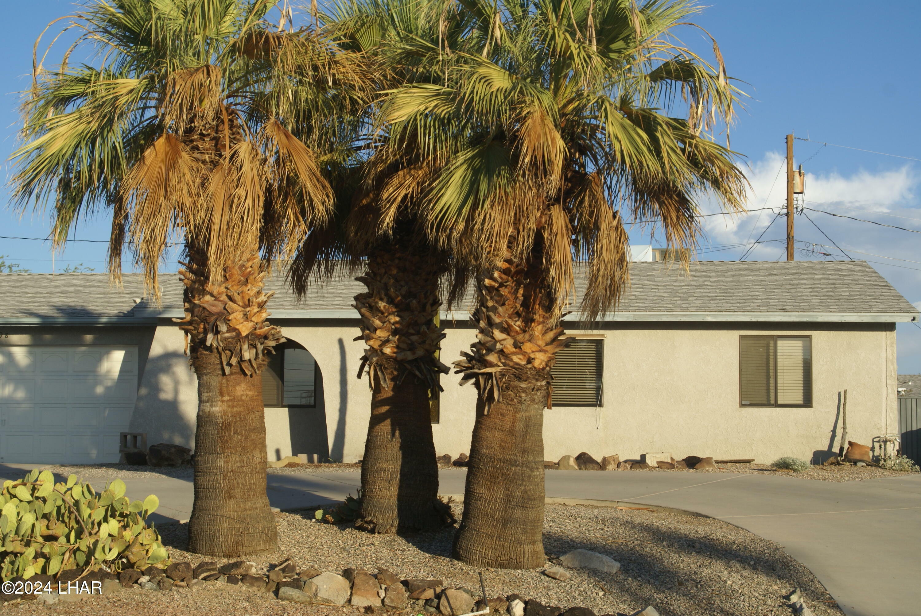 Property Photo:  3098 McCulloch Blvd  AZ 86403 