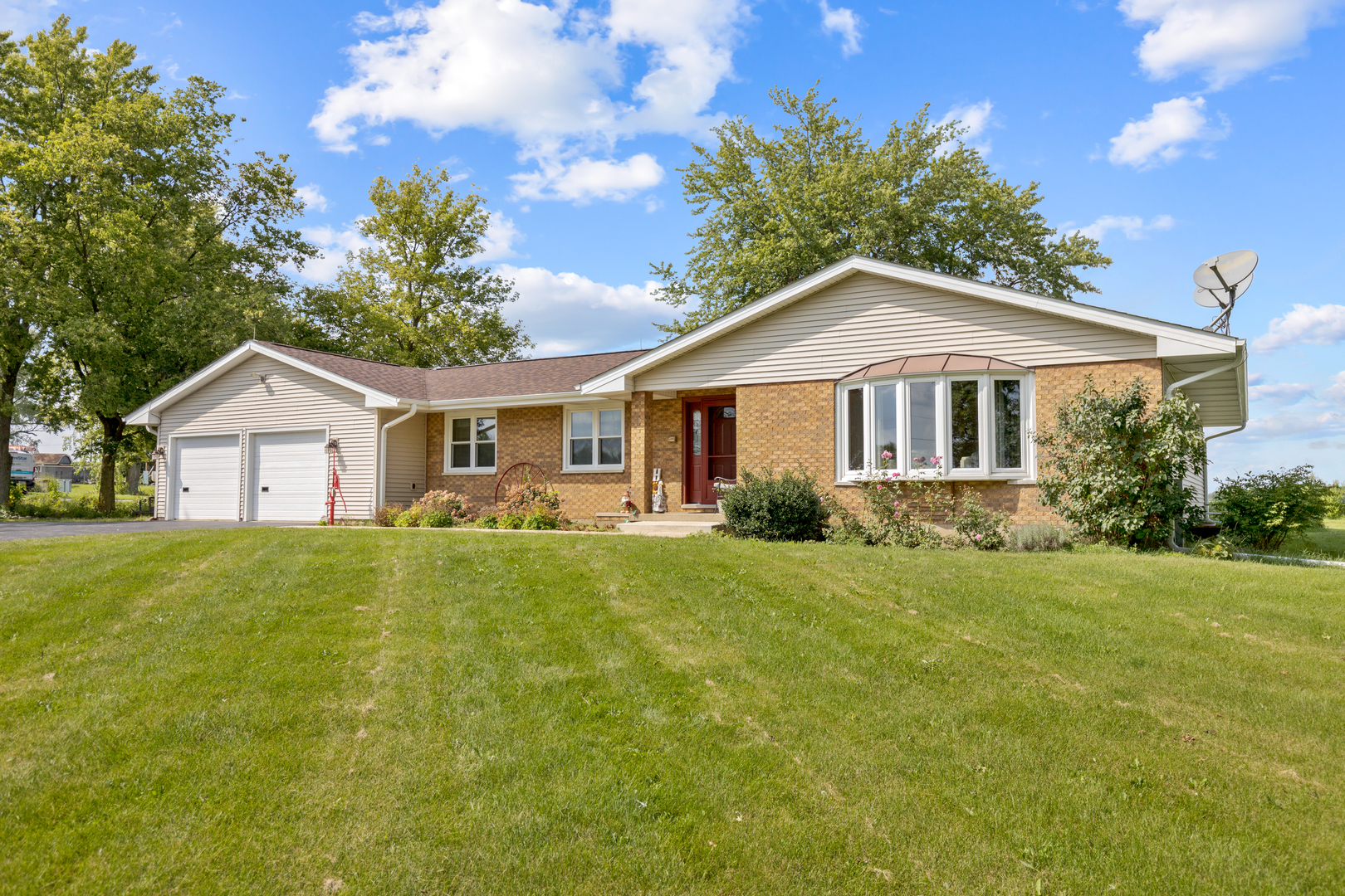 Property Photo:  50W424 Plank Road  IL 60178 