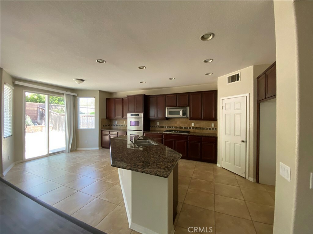 Property Photo:  40439 Ariel Hope Way  CA 92563 